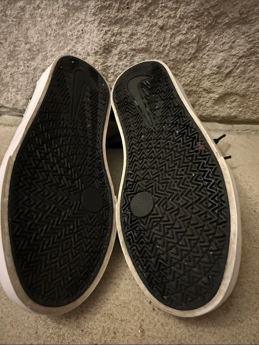 Nike SB Charge Youth Black Canvas Skate Shoes White Swoosh Lace-Up Sneakers